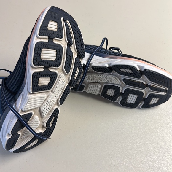 Hoka One One women’s shoes.  Size 8.5. Lot of life left on tread. - Picture 4 of 9